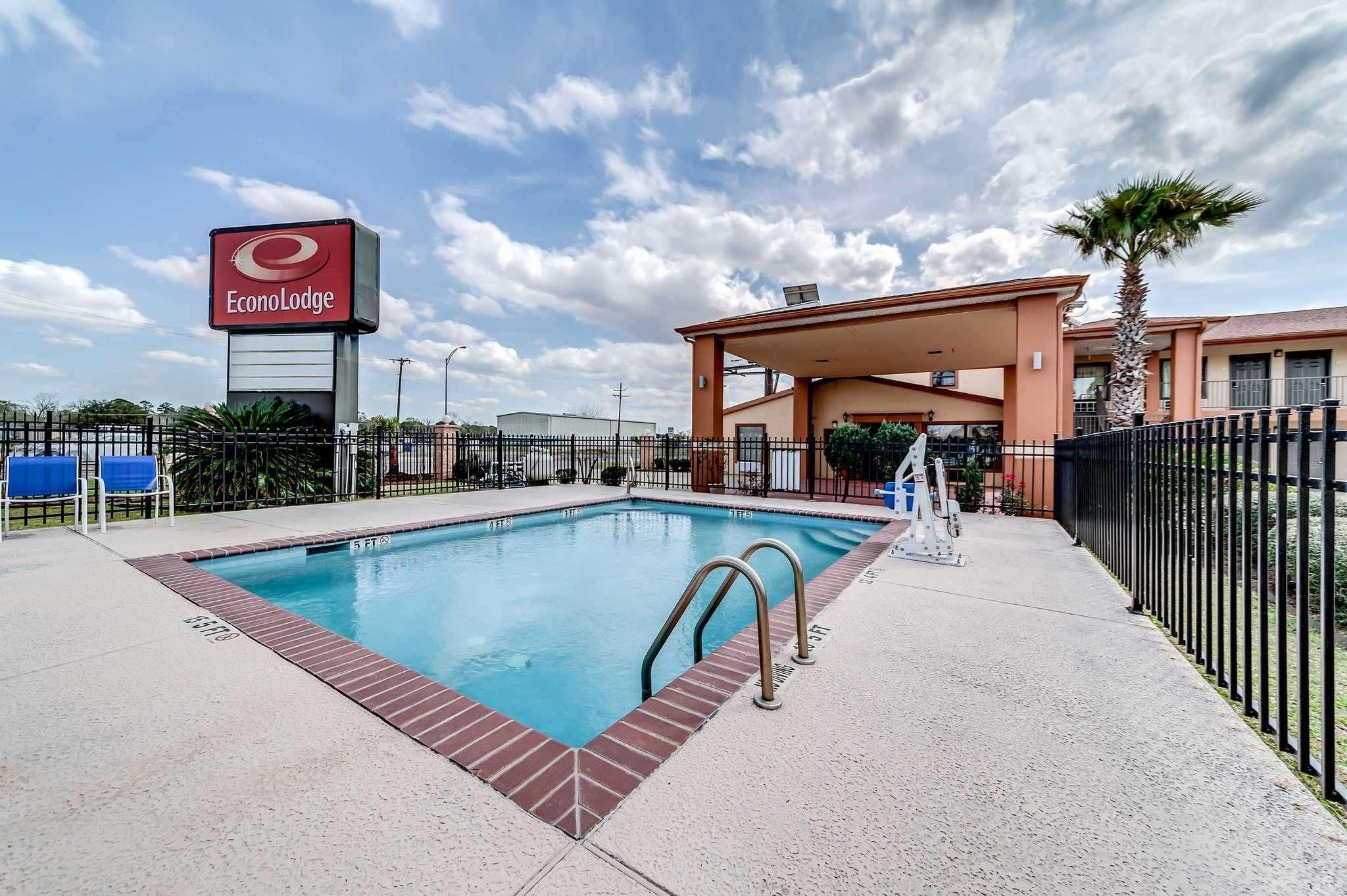 Econo Lodge Lake Charles University Area Extérieur photo