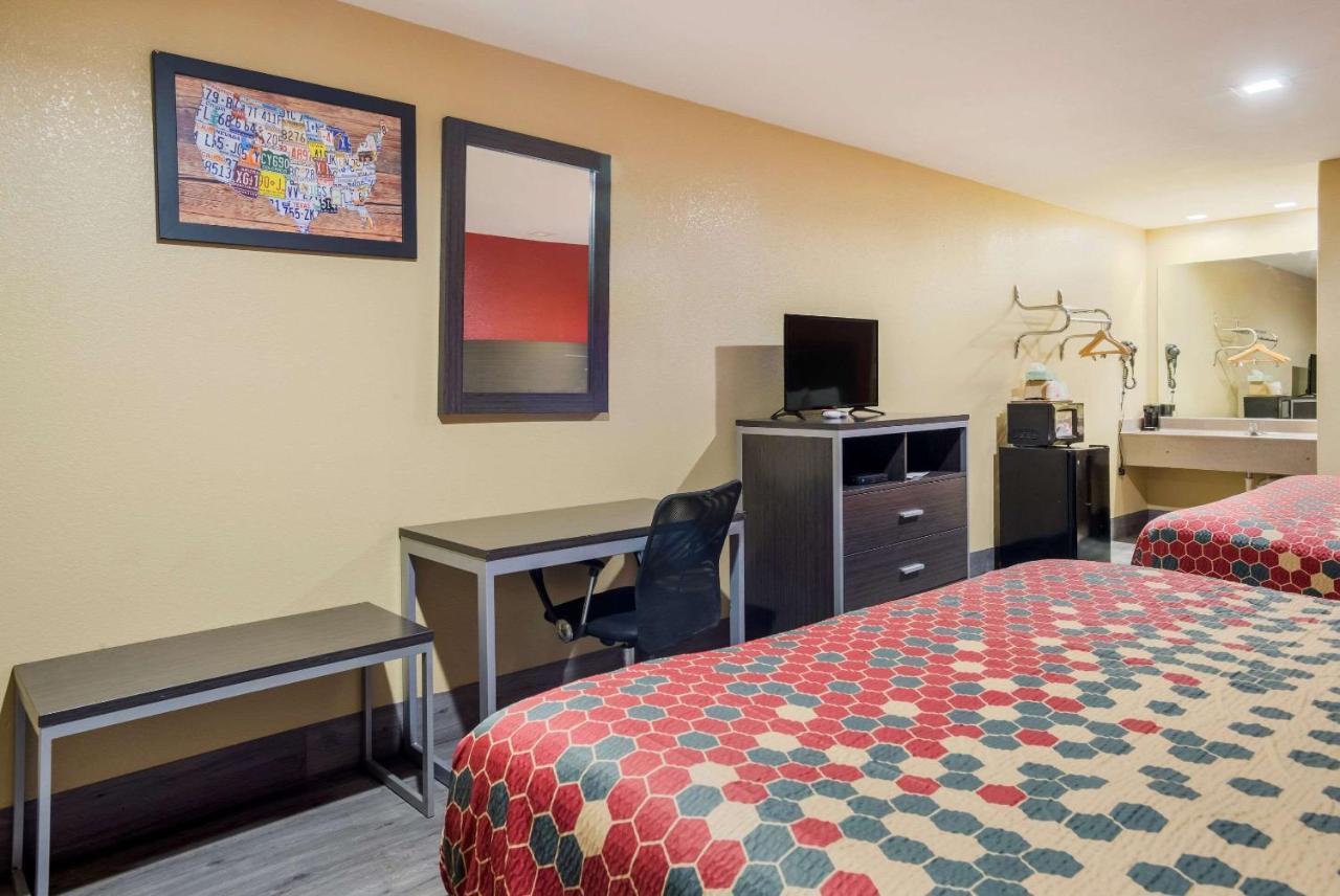 Econo Lodge Lake Charles University Area Extérieur photo